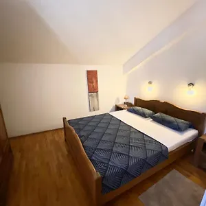  Apartment Center Old Town - 1min To Palace
